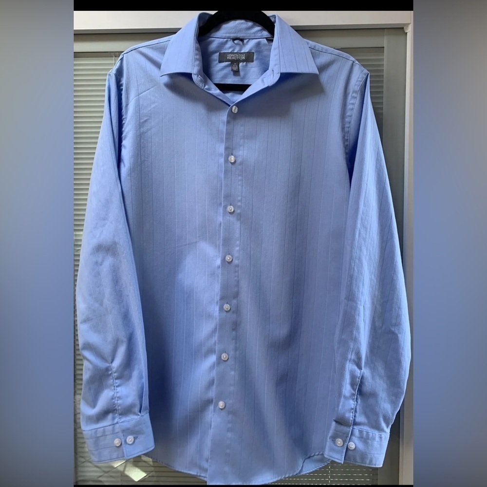 NWOT Kenneth Cole Reaction Mens Size M 15-1/2 (34-35)Blue L/S  B.UP Wrinkle-Free